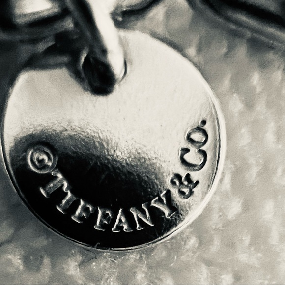 TIFFANY & CO. LARGE 8 INCH VENETIAN LINK STERLING SILVER BRACELET - Picture 3 of 7